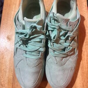 Asics Gel-Kayano Trainer Box Label in Bay/Bay